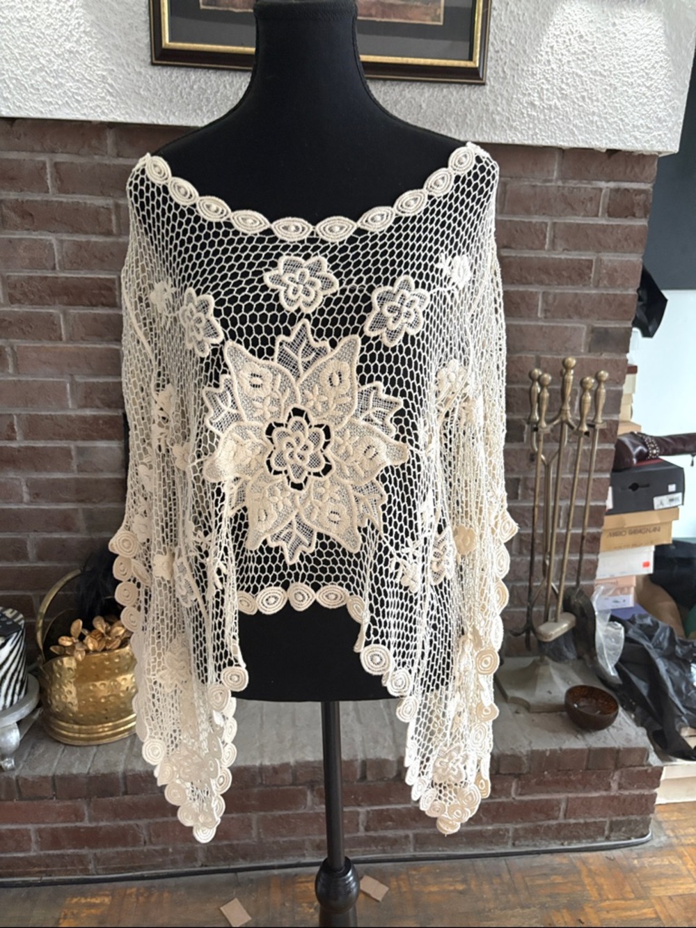 Crochet Floral Lace Poncho - Cream
